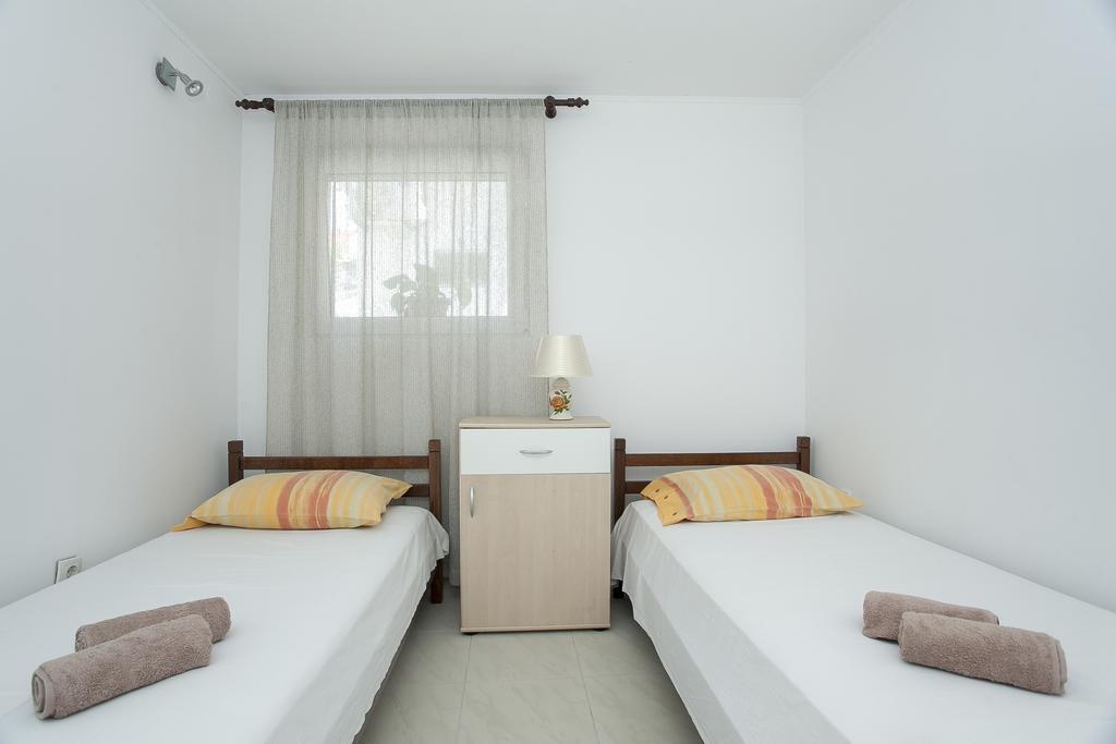 Guest House Mara Вела-Лука Экстерьер фото