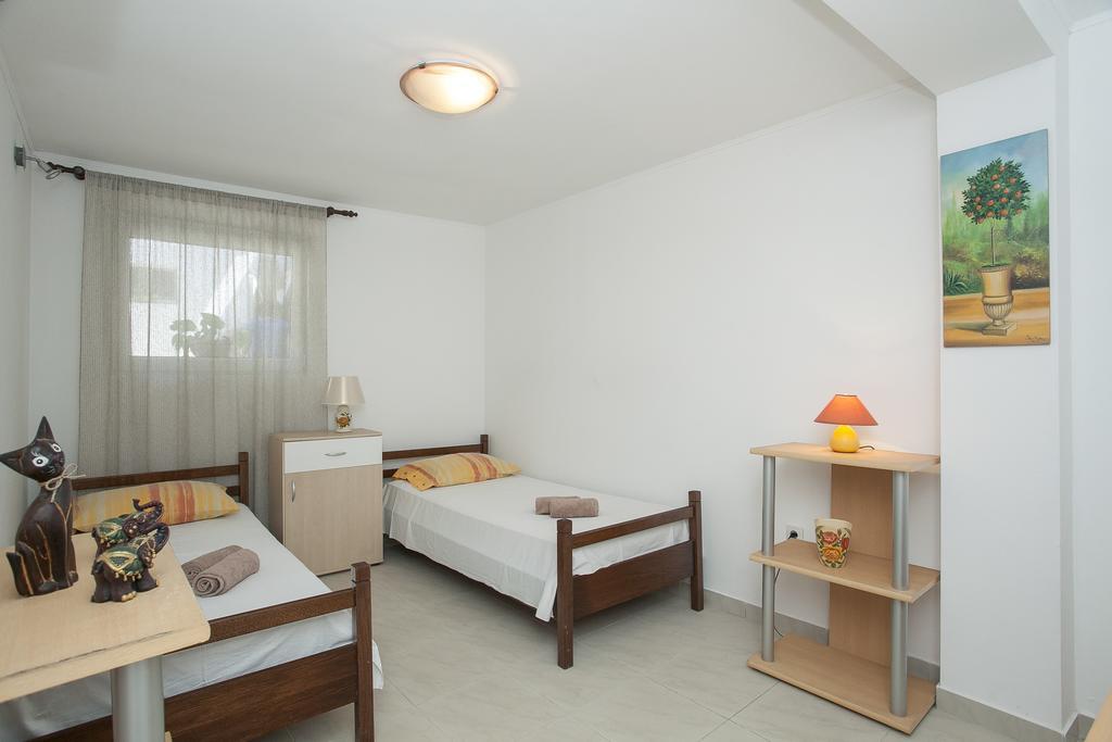 Guest House Mara Вела-Лука Экстерьер фото