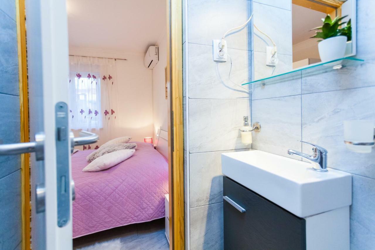 Guest House Mara Вела-Лука Экстерьер фото